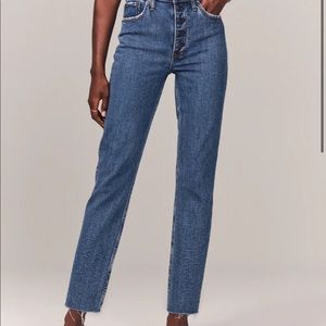 Curve Love High Rise Mom Jeans size 28/6R